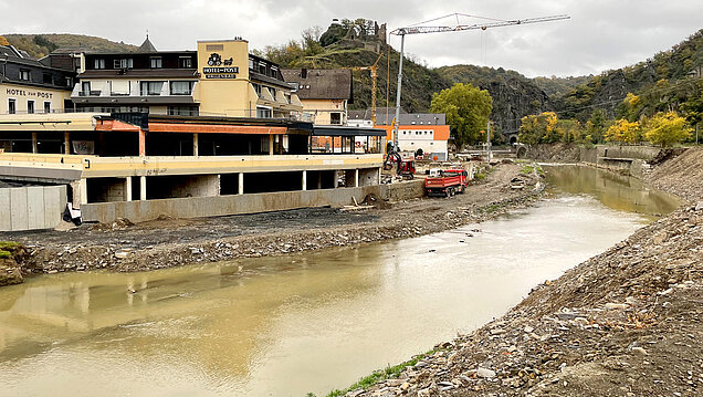 Das Wasser erreichte in Altenahr bereichsweise Tiefen von über 8 m. Die Zerstörungen waren enorm.